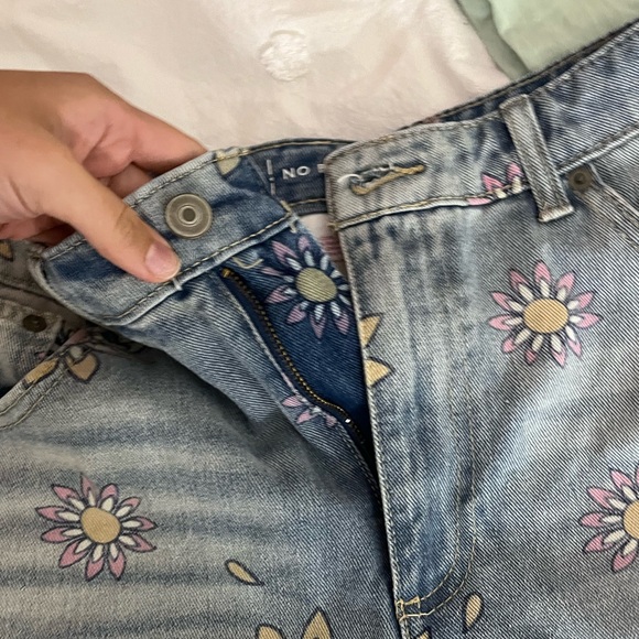 No Boundaries, Size 13 - Picture 2 of 6